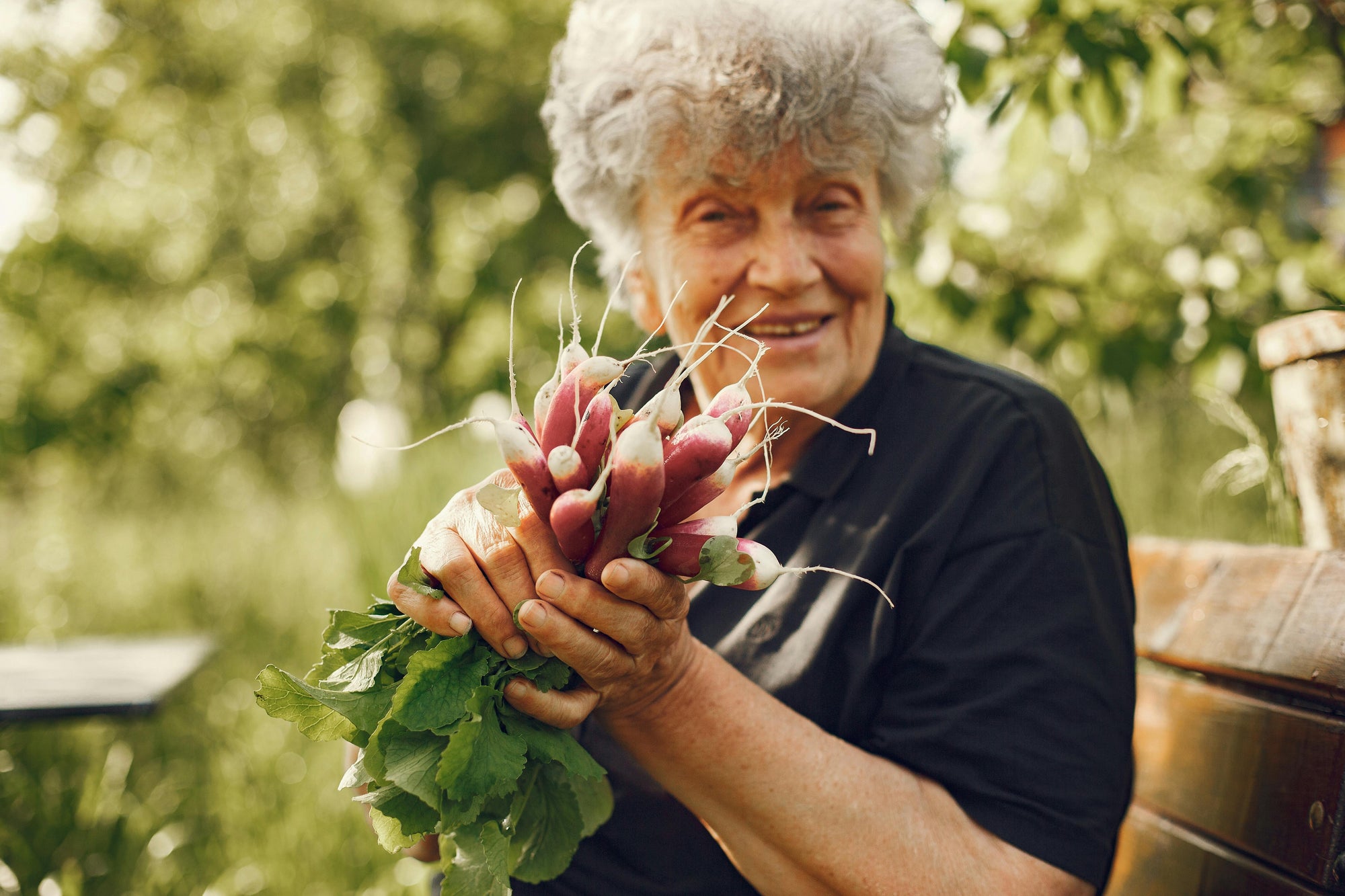 Fiber and Menopause: How Fiber Can Ease the Transition (and Why It Matters More After 40)